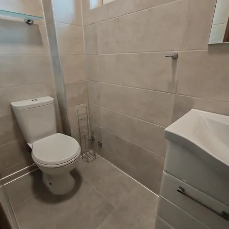 Lipahill Luxe * Ripanj