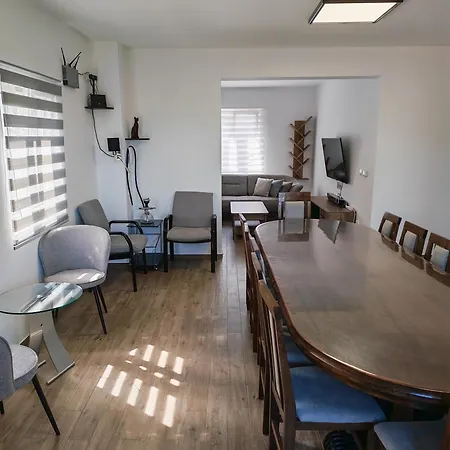 Lipahill Luxe * Ripanj